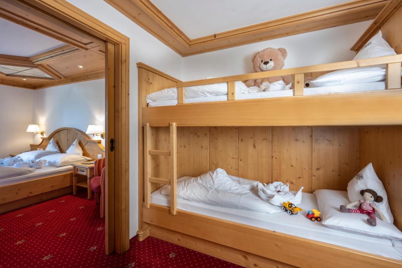 Hotel Bellavista アルペ・ディ・シウージ エクステリア 写真