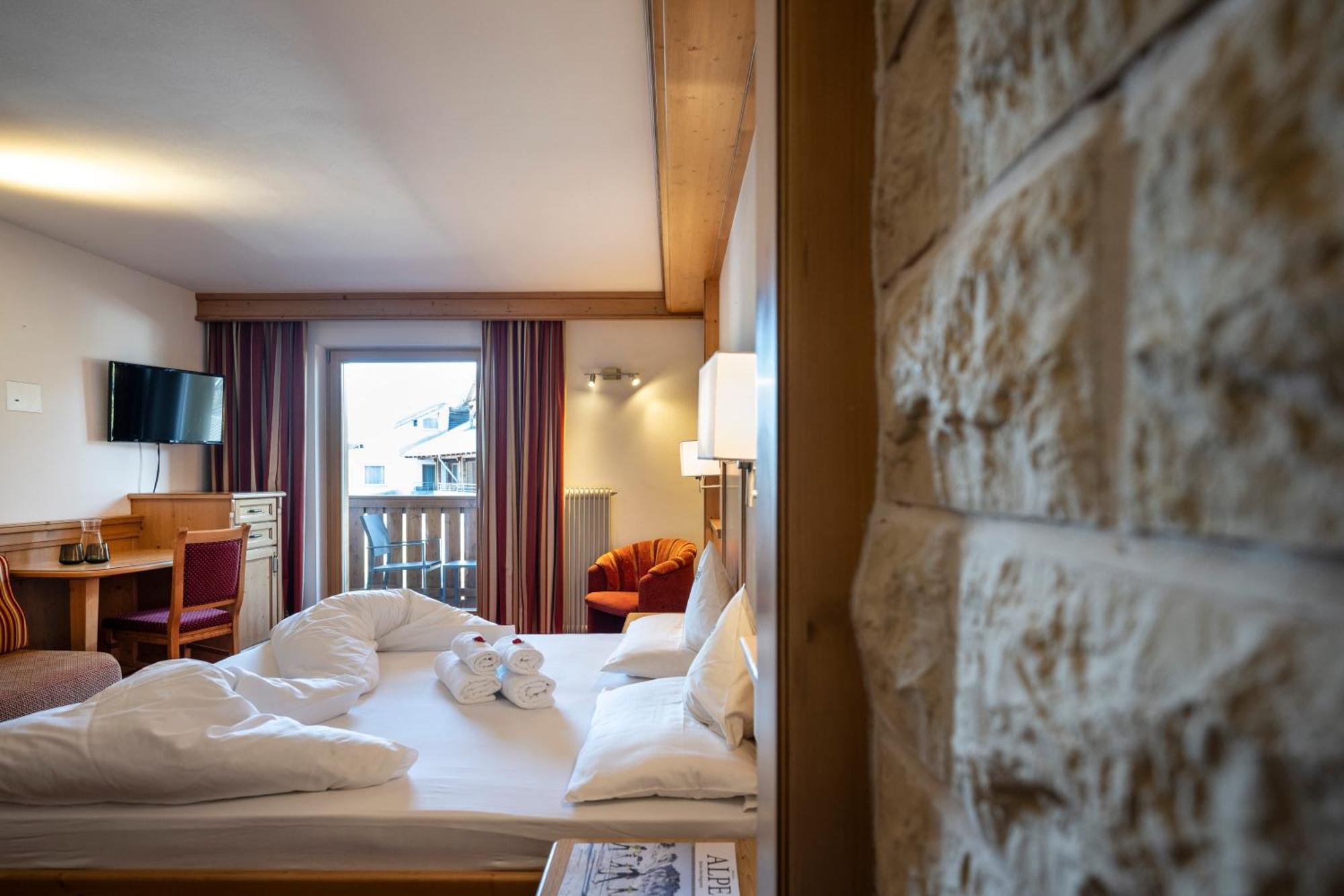 Hotel Bellavista アルペ・ディ・シウージ エクステリア 写真